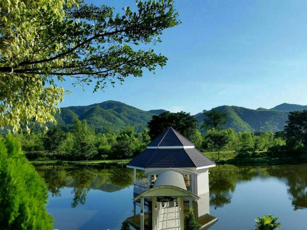 Tanaosri & Creekside Resort Suan Phueng Exterior photo